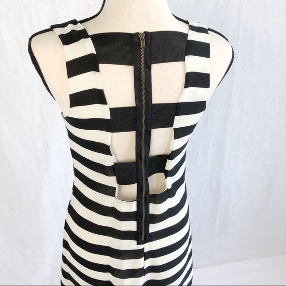 Mini Dress - Striped with Partially Open Back - Picture 6 of 7
